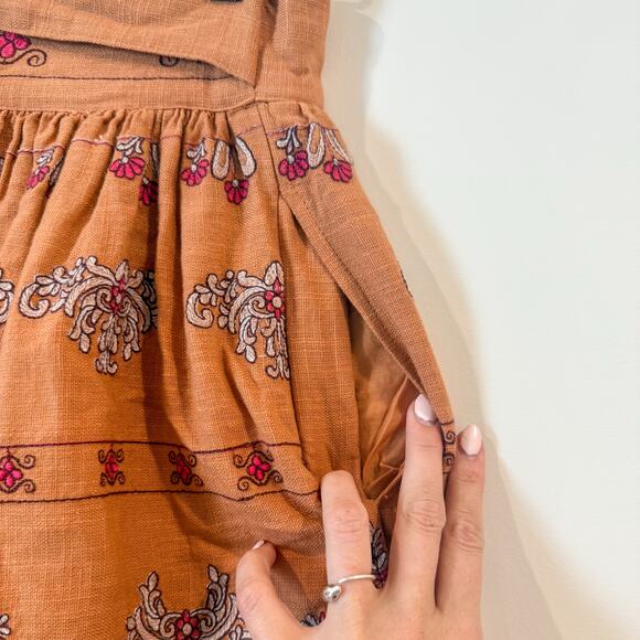 NWT ANTHROPOLOGIE Meghan Embroidered Mini Skirt Sz. 4 - Picture 6 of 6